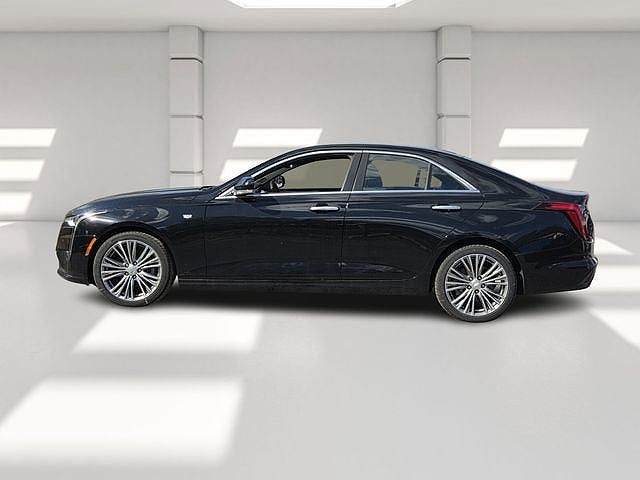2025 Cadillac CT4