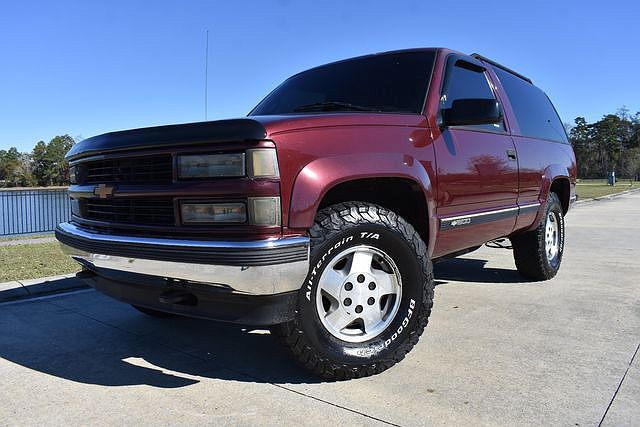 1995 Chevrolet Tahoe LS image 0
