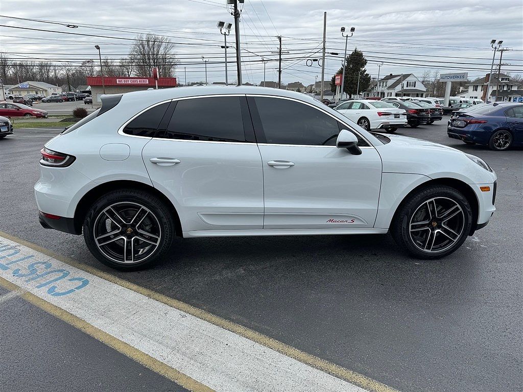 2021 Porsche Macan S image 5