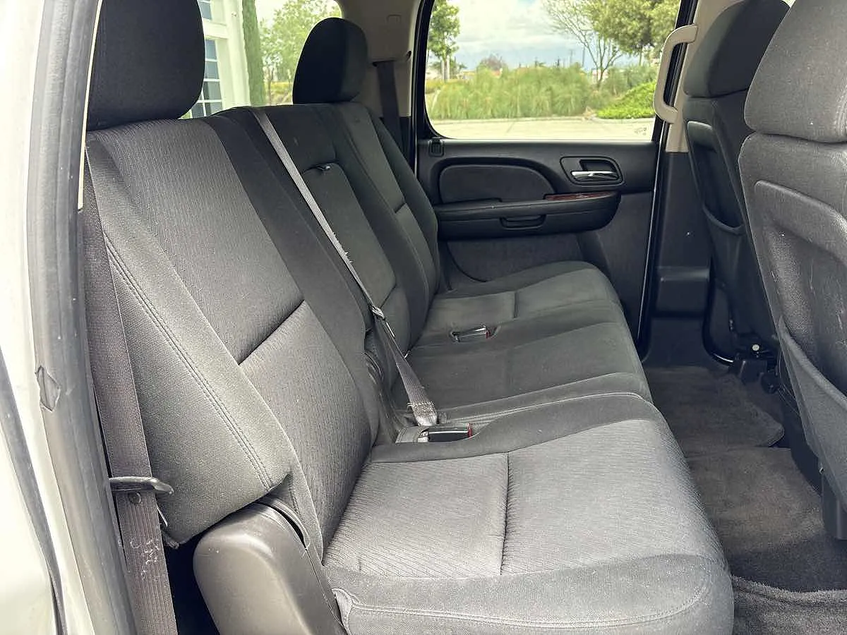 2012 Chevrolet Suburban 2500