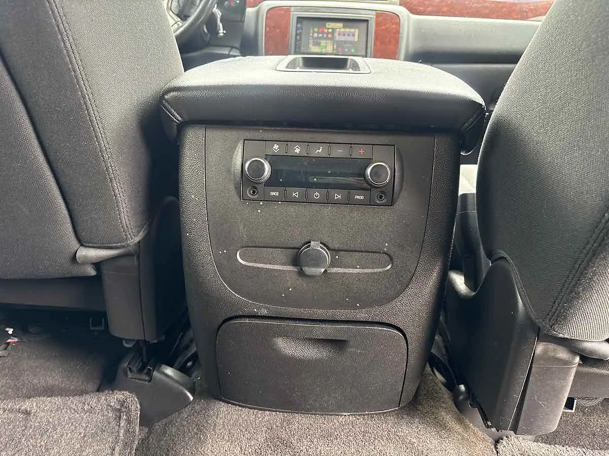 2012 Chevrolet Suburban 2500