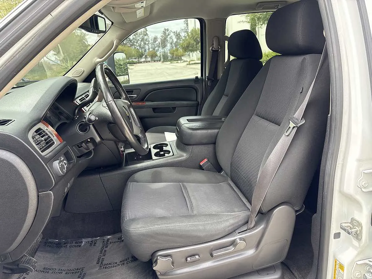2012 Chevrolet Suburban 2500