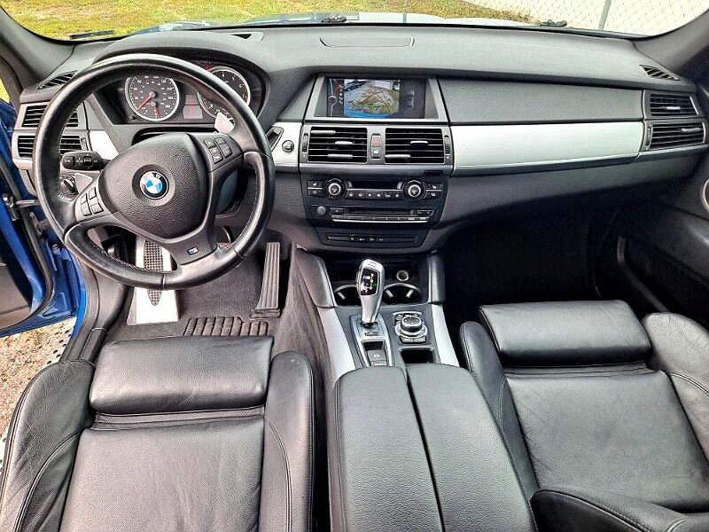 2010 BMW X6 M image 14