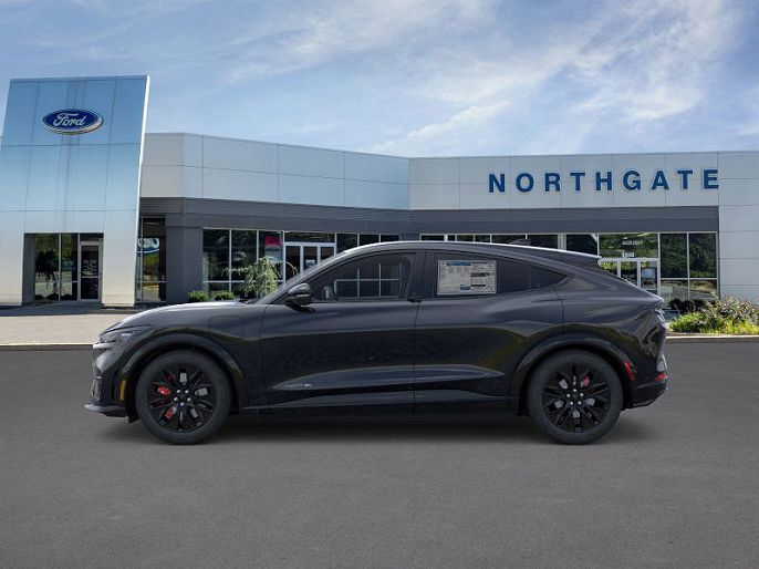 2025 Ford Mustang Mach-E