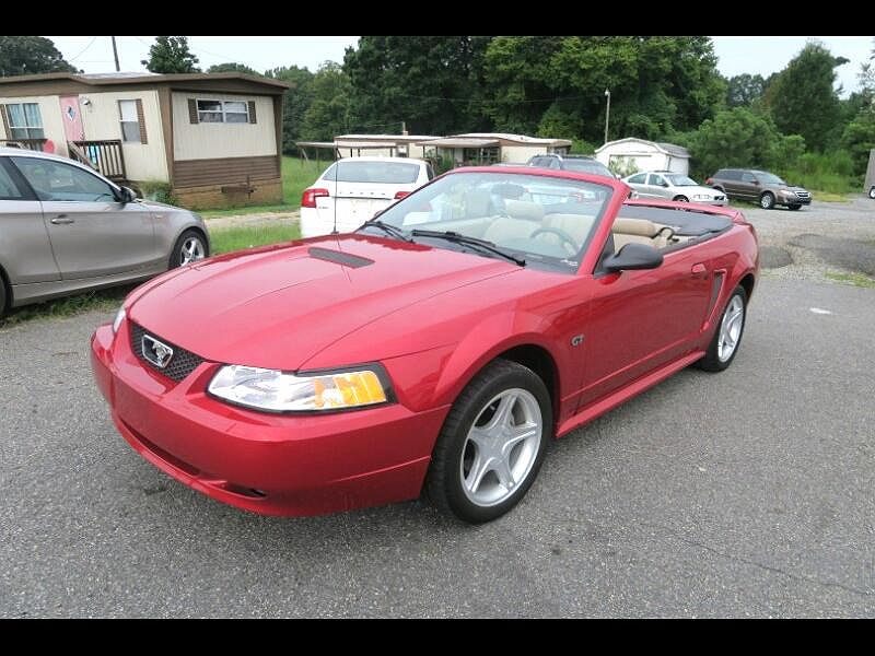 2000 Ford Mustang GT image 0