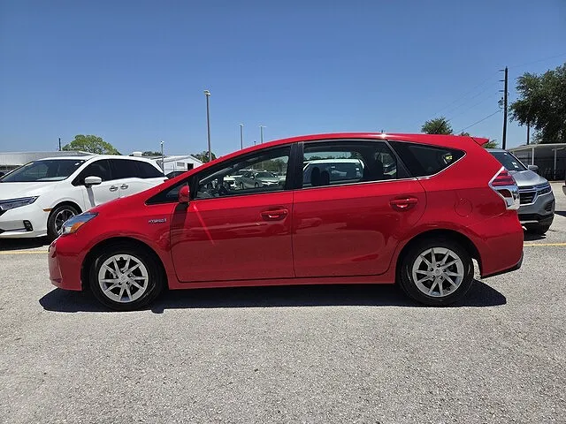 2017 Toyota Prius v