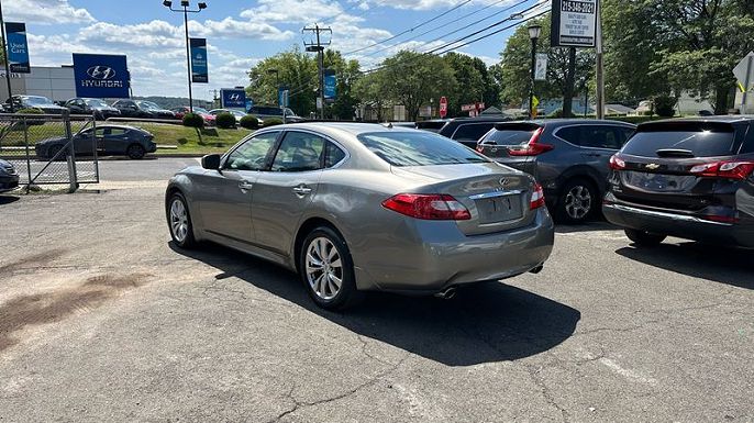 2013 Infiniti M37