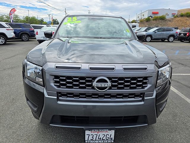 2025 Nissan Frontier