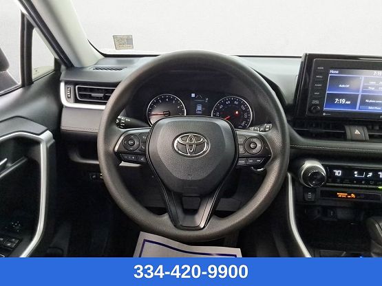 2022 Toyota RAV4 XLE photo 11