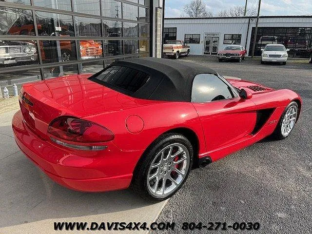 2004 Dodge Viper