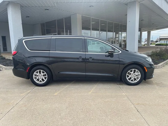 2023 Chrysler Pacifica