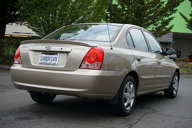 2005 Hyundai Elantra GLS image 2