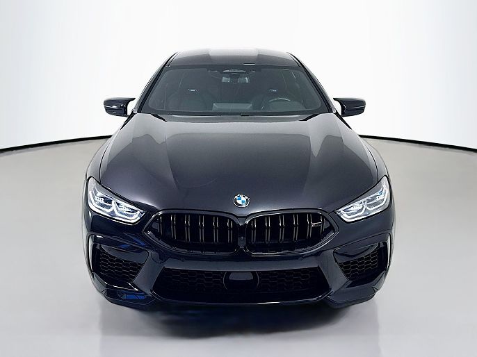 2024 BMW M8