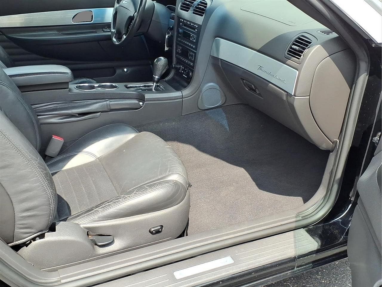 2002 Ford Thunderbird