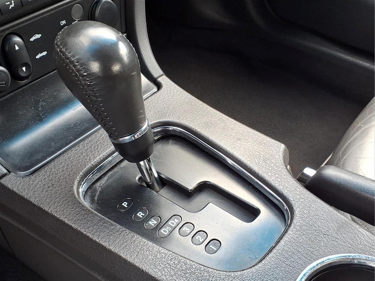 2002 Ford Thunderbird