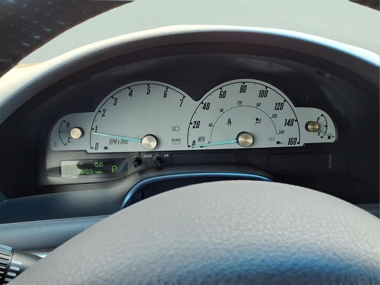 2002 Ford Thunderbird