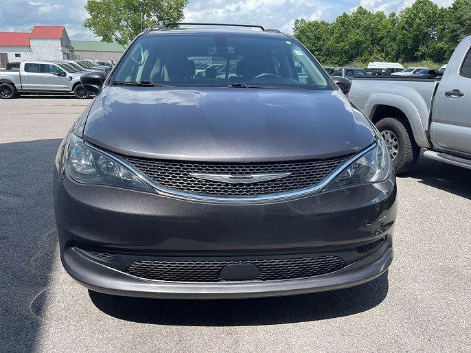 2021 Chrysler Voyager
