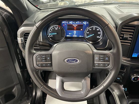 2023 Ford F-150 XLT photo 4