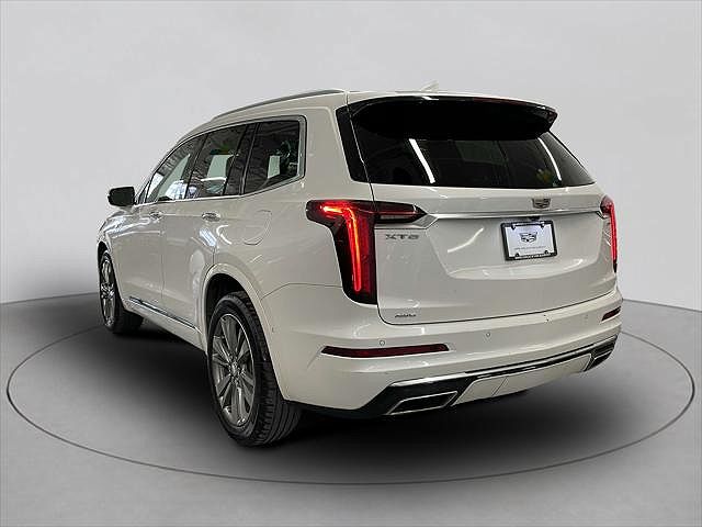 2022 Cadillac XT6 Premium Luxury image 3