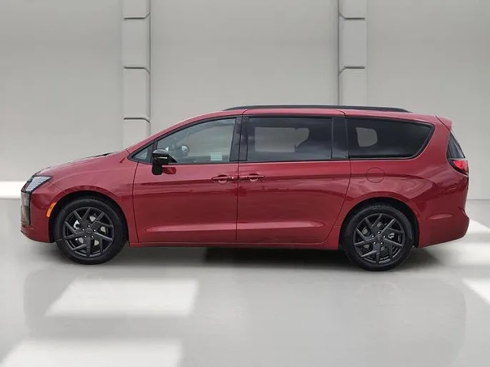 2027 Chrysler Pacifica