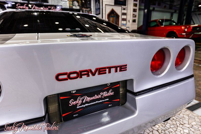 1986 Chevrolet Corvette null image 31