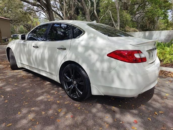 2011 Infiniti M37