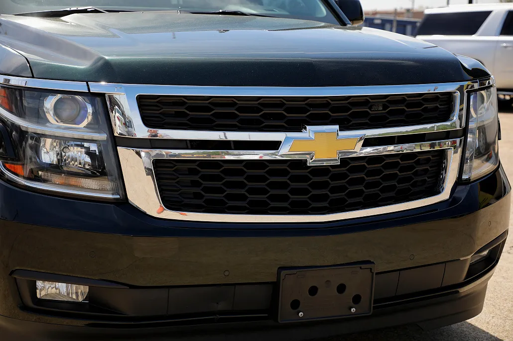 2016 Chevrolet Tahoe LT image 3