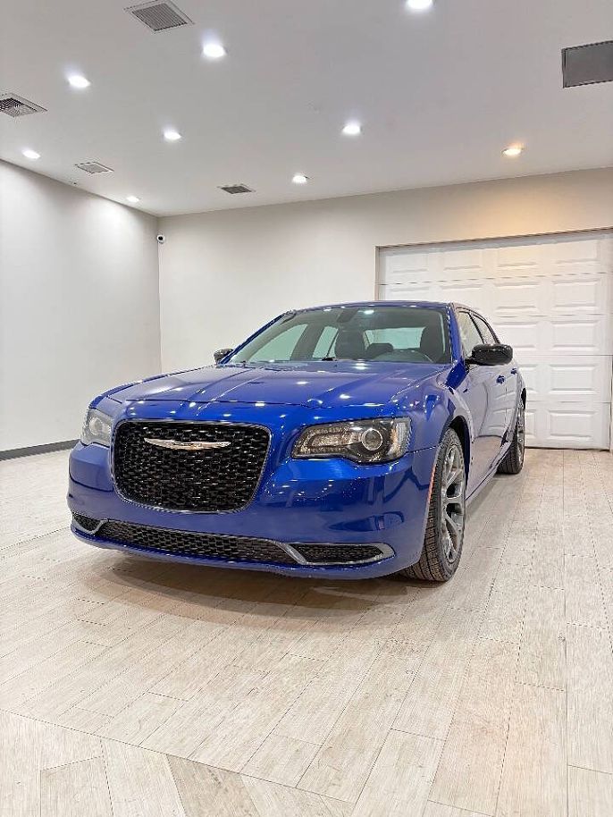 2018 Chrysler 300