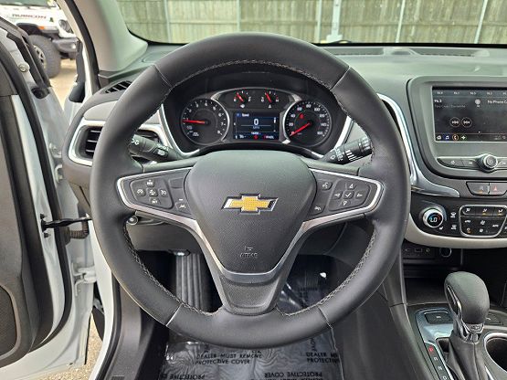 2023 Chevrolet Equinox LT photo 10