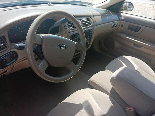 2006 Ford Taurus SE image 3