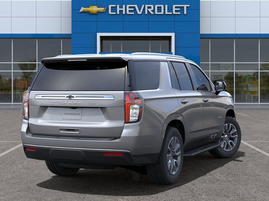2024 Chevrolet Tahoe LS image 3