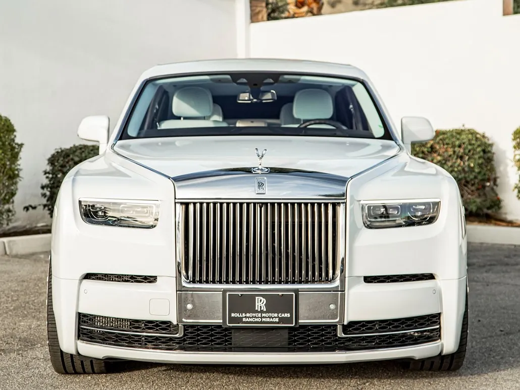 2023 Rolls-Royce Phantom EWB image 4