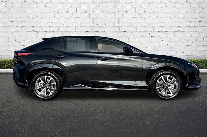 2025 Lexus RZ
