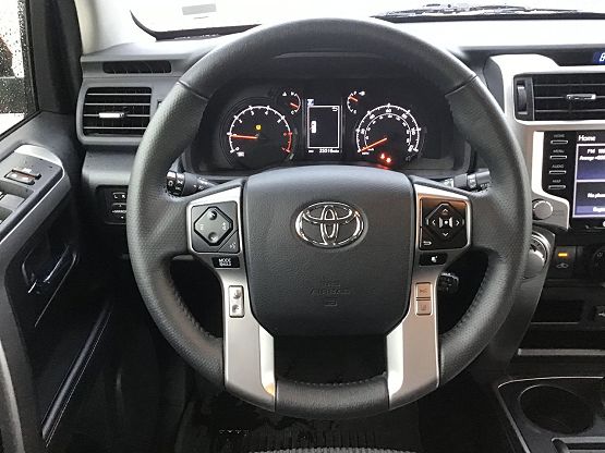 2024 Toyota 4Runner SR5 4WD photo 11