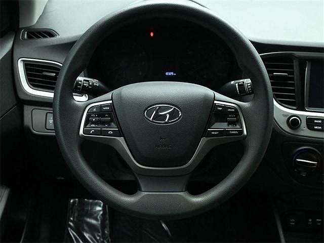 2021 Hyundai Accent SEL image 2