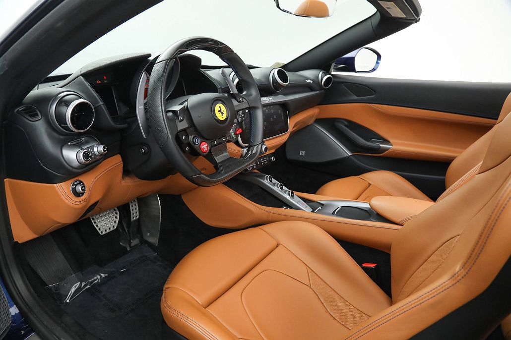 2020 Ferrari Portofino null image 3