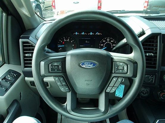 2017 Ford F-150 XL photo 11