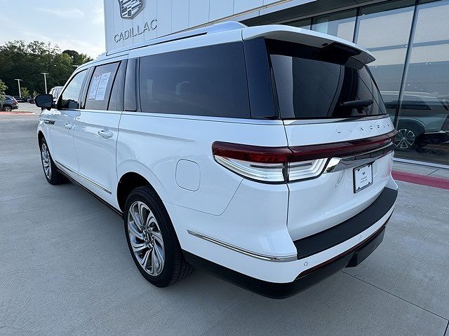 2023 Lincoln Navigator L