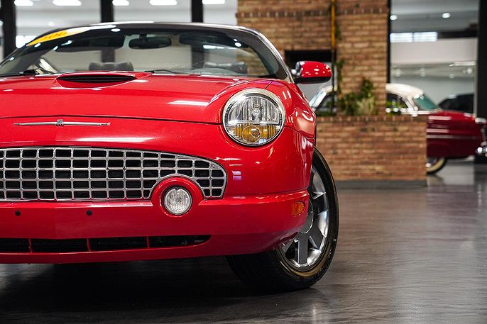 2002 Ford Thunderbird