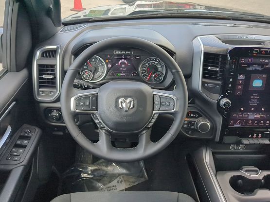 2025 Ram 1500 Big Horn photo 11