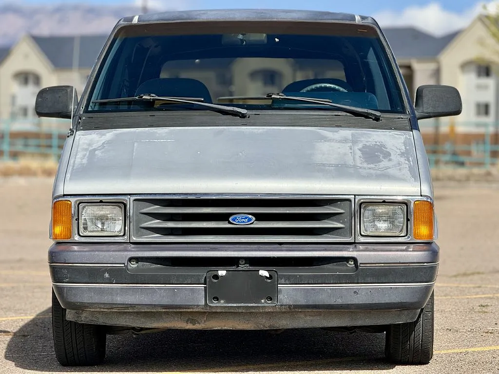 1990 Ford Aerostar null image 1