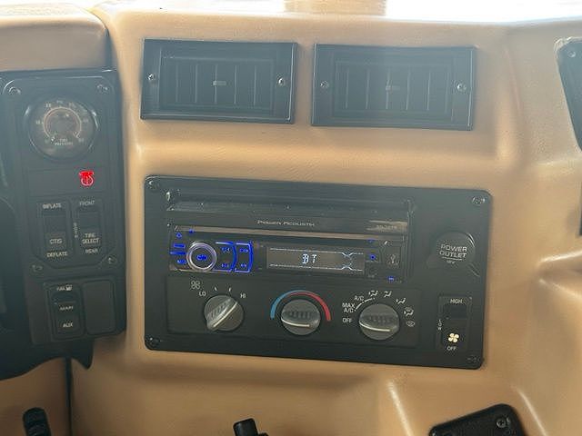 2001 AM General Hummer