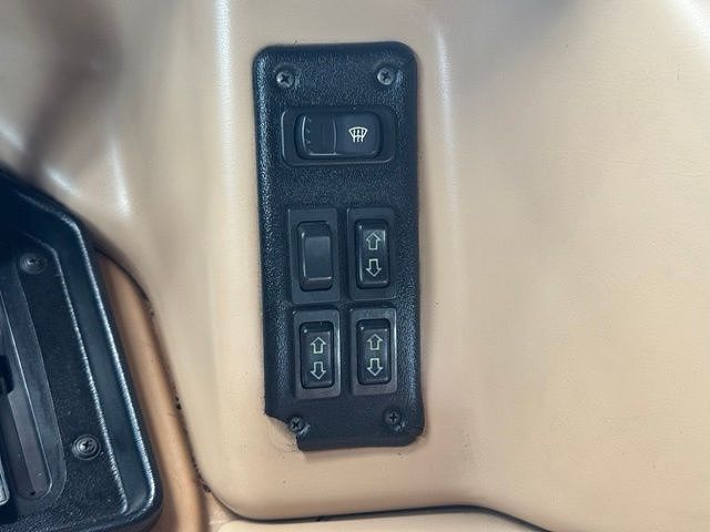 2001 AM General Hummer