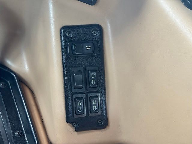 2001 AM General Hummer