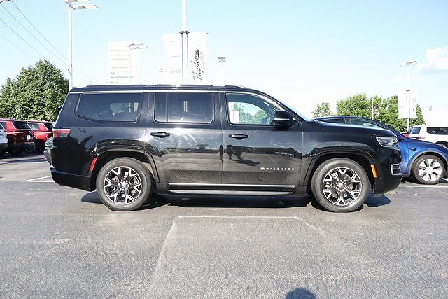 2023 Jeep Wagoneer