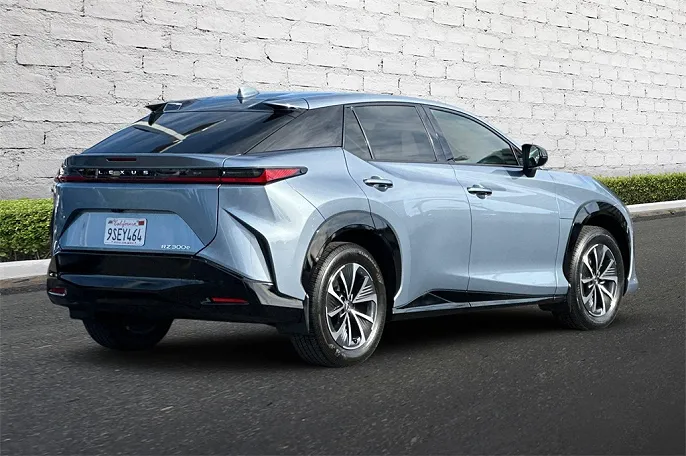 2025 Lexus RZ