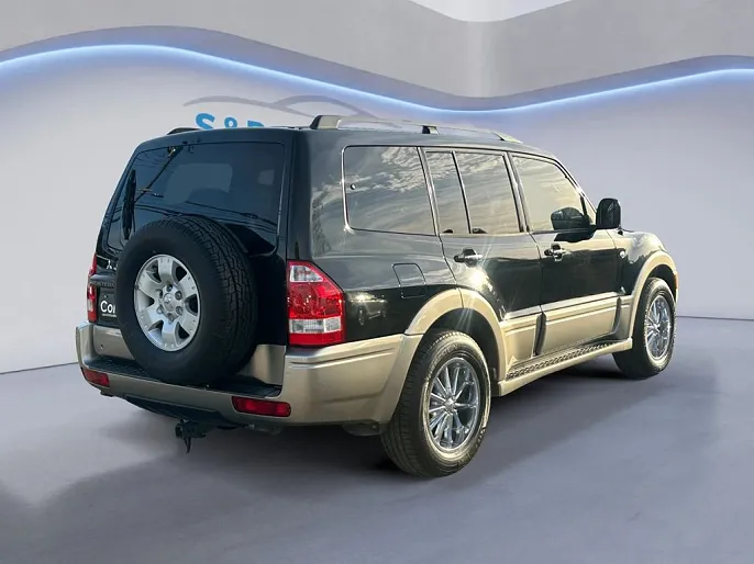 2003 Mitsubishi Montero
