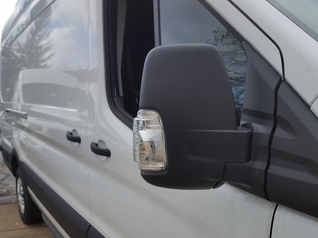 2023 Ford E-Transit null image 3