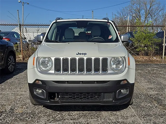 2016 Jeep Renegade Limited image 2