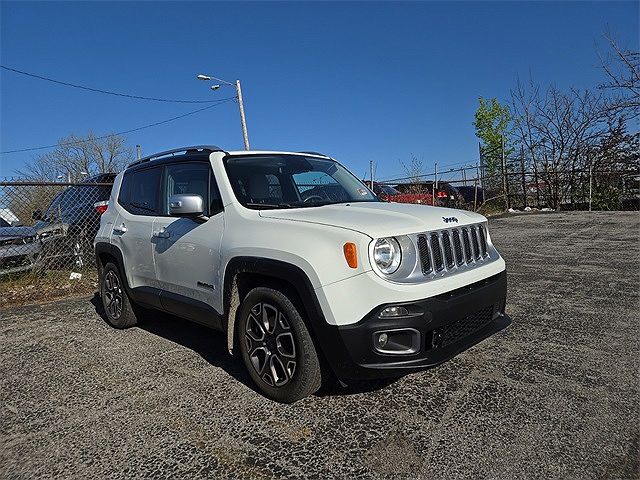 2016 Jeep Renegade Limited image 3